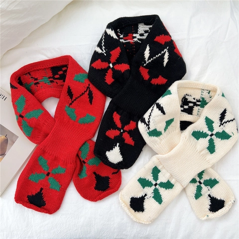 Knit Scarf Floral Clover Jacquard Cross Pull Through Neck Warmer Winter Autumn Korean Style Elegant Accessories For Women