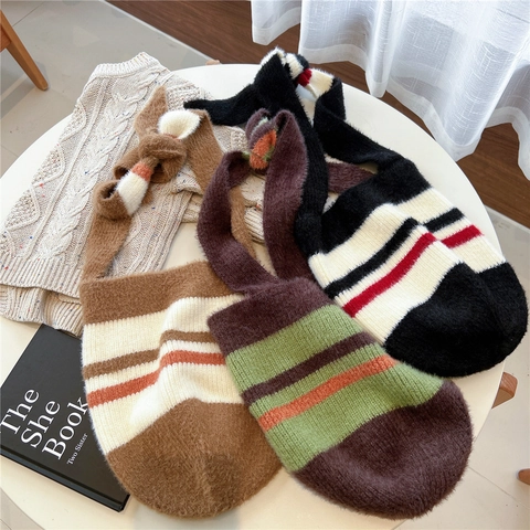 Gestreepte Gebreide Schoudertas Pluizig Garen Tote Met Geknoopte Handgreep Grote Capaciteit Casual Herfst Winter Voor Dames