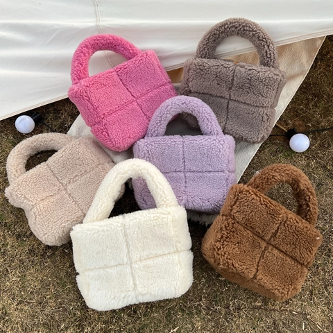 Plush Quilted Handbag Faux Lamb Wool Square Tote Bag Magnetic Closure Autumn Winter Versatile Soft For Women