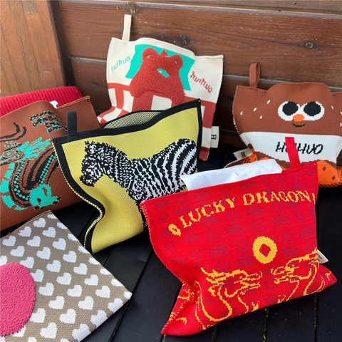 Gebreide Tissue Box Cover Draagbare Cartoon Draak Patroon Tissue Tas Hangende Papierhouder Voor Auto Woonkamer Desktop