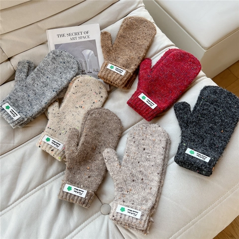 Women Winter Warm Knitted Mittens Thick Speckled Tweed Pattern Ribbed Cuffs Soft Thermal Gloves With Decorative Label