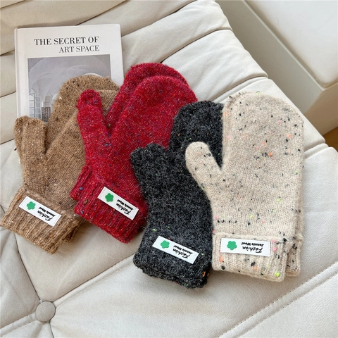 Women Winter Warm Knitted Mittens Thick Speckled Tweed Pattern Ribbed Cuffs Soft Thermal Gloves With Decorative Label