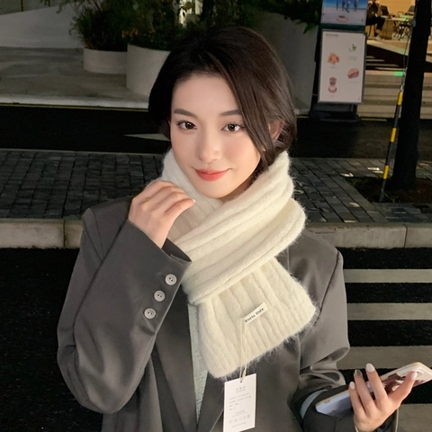 Winter Long Scarf Knitted Thick Warm Solid Color Ribbed Fuzzy Mohair Texture Unisex Minimalist Soft Neck Wrap