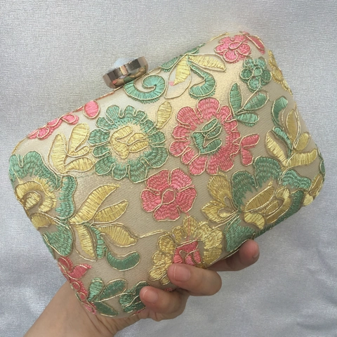 Vintage Damen Blumen Stickerei Abendtasche Clutch Metallgriff Strassverschluss Gold Party Handtasche Für Hochzeit Bankett