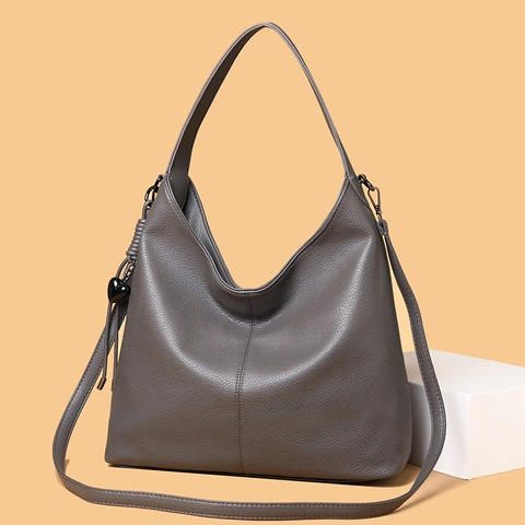 Women Large Capacity Hobo Bag PU Lychee Pattern Leather Minimalist Shoulder Crossbody Handbag With Heart Pendant