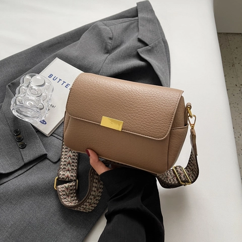 Damen Umhängetasche Kunstleder Mit Litchi Struktur Klappe Kleine Quadratische Tasche Mit Breit Gewebtem Schultergurt