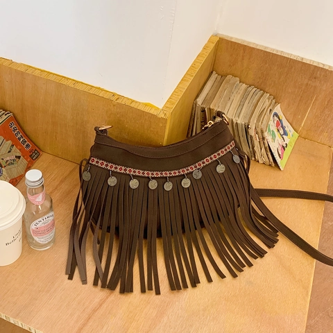 Dames Boho Crossbody Tas Suède Franjes Tassel Etnisch Borduurwerk Metalen Munt Hanger Vintage Schoudertas