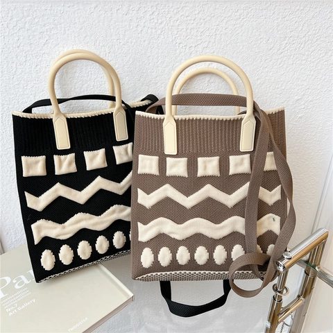 Knitted Crossbody Bag Polyester Geometric Pattern Mini Lightweight Sweet Portable Small Bucket Bag For Women