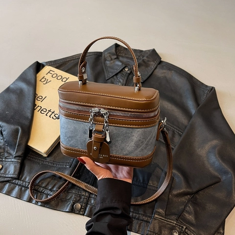 Sac À Main Boîte Vintage Pour Femmes Cuir PU Et Patchwork De Denim Sac Bandoulière Color Block Avec Sangle Amovible Style Rétro