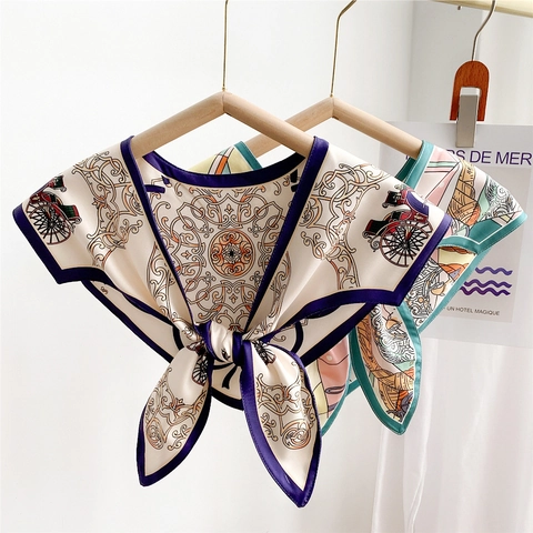 Sciarpa Triangolare Decorativa Da Donna In Raso Di Raso Motivi Stampati E Design Con Fiocco Scialle Con Collo Finto Rimovibile Per Camicia