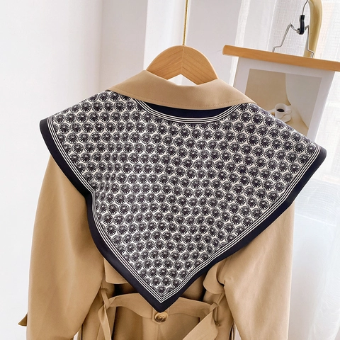 Sciarpa Triangolare Donna Raso Satén Pittura Ad Olio Artistica Foulard Collo Scialle Decorativo Elegante Accessorio Moda