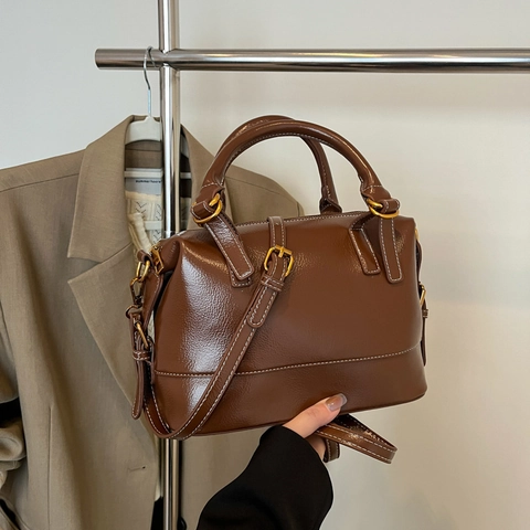 Retro Boston Bag Women Glossy PU Handbag Contrast Stitching Gold Hardware Detachable Strap Large Capacity