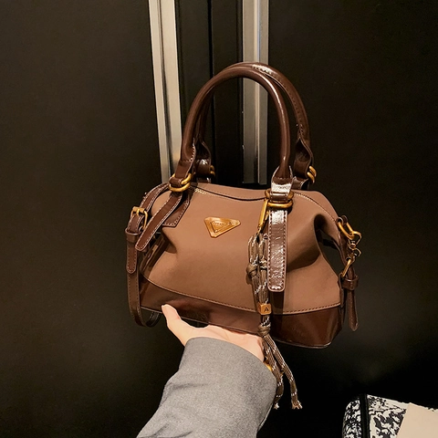 Borsa A Mano Boston Vintage Da Donna In Pelle PU Patchwork Borsa A Tracolla Con Logo A Triangolo Dorato E Ciondolo Intrecciato
