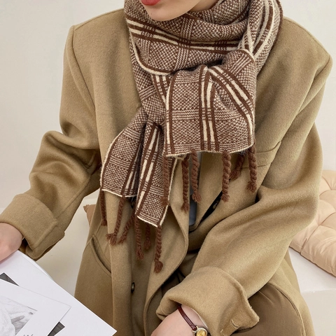 Sciarpa In Maglia Invernale Con Nappine Motivo Plaid Morbido Scaldacollo Caldo Scialle Classico Donna