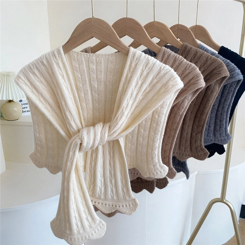 Knitted Shawl Fake Collar For Women Soft Yarn Cable Knit Neck Warmer With Scalloped Edge Knot Front Winter Accessory