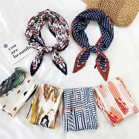 Women Pleated Square Scarf Satin Feeling Polyester Geometric Floral Print Neck Scarf Sunscreen Fashion Accessory