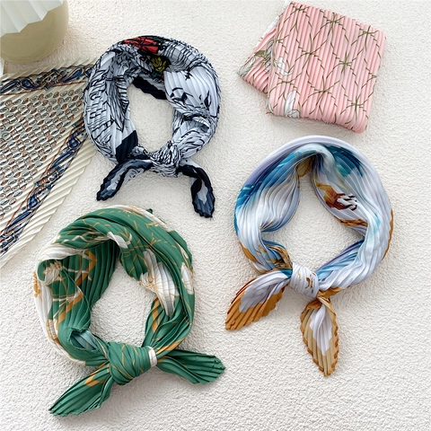 Foulard Quadrato Piccolo in Raso Plissettato da Donna con Stampa Floreale Vintage Sciarpa da Collo Professionale Decorativa