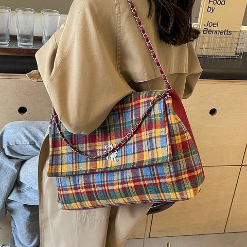 Women Tartan Plaid Tote Bag Large Capacity Tweed Cloth British Retro Shoulder Bag With Metal Chain Strap Flap Over