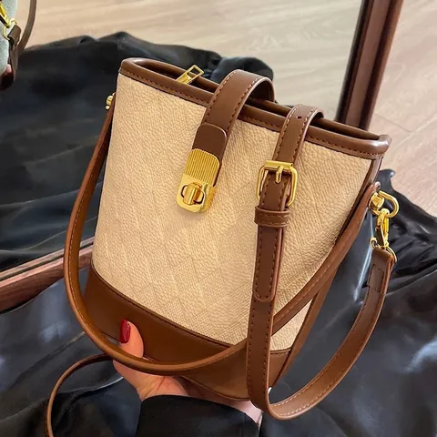 Borsa A Secchiello Da Donna Moda Pelle PU Trapuntata A Rombi Chiusura A Girello Metallica Borsa A Tracolla Versatile Casual