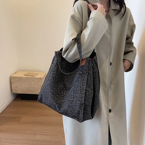 Damen Canvas Einkaufstasche Mit Großer Kapazität Leopardenmuster Pendler Umhängetasche Vordertasche Nieten Mode Handtasche