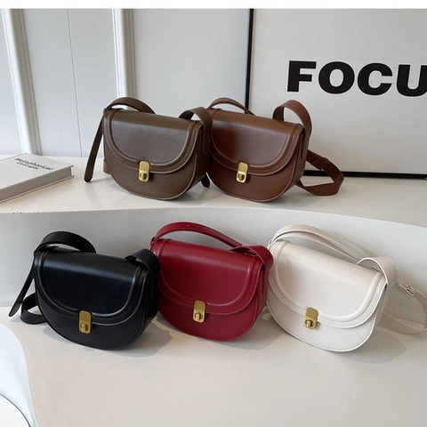 Borsa A Sella Vintage Donna Pelle PU Borsa A Tracolla Con Chiusura In Metallo Dorato Minimalista Versatile Uso Quotidiano