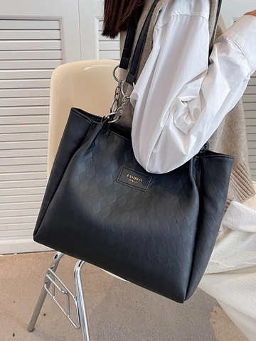 Große Tote Bag PU Leder Rautensteppung Metallkettenriemen Lässige Pendler Mode Damen Schultertasche
