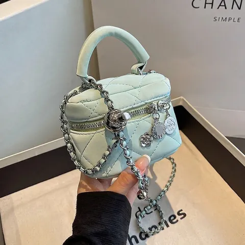 Mini Sac Vanity Matelassé Femme Cuir PU Bandoulière Chaîne Poignée Sac À Main Charme Fleur Petit Sac Boîte