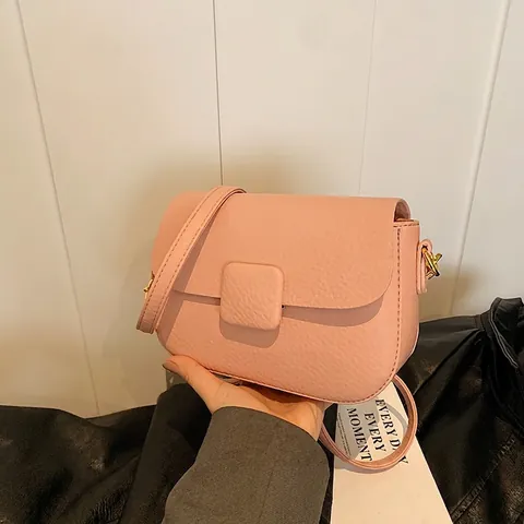 Women Pebble Grain PU Leather Crossbody Bag Small Square Shoulder Bag With Flap Closure Golden Hardware Minimalist