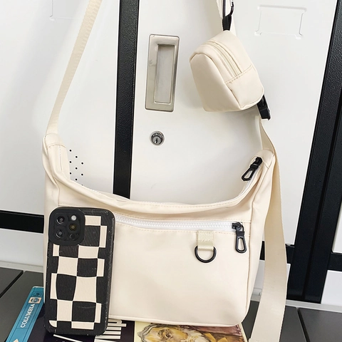 Borsa A Tracolla In Nylon Grande Capacità Borsa Messenger Con Mini Pochette Rotonda Rimovibile Stile Funzionale Donna