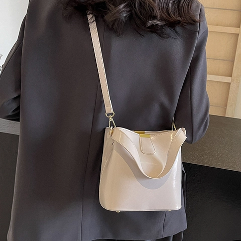Borsa A Secchiello Da Donna In Pelle PU Lucida Mano Spalla Tracolla Moda Minimalista Elegante Borsa Da Giorno