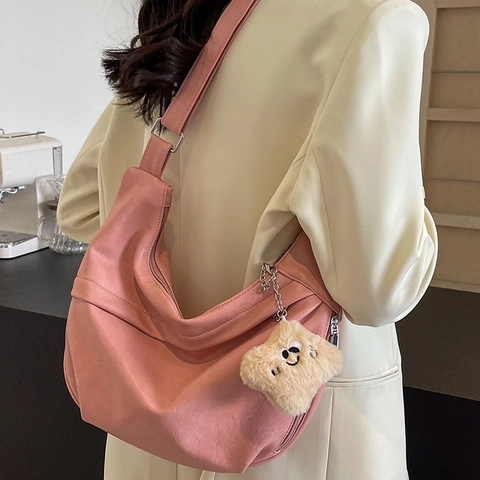 Borsa Hobo In Pelle PU Grande Capacità Retro Minimalista Mezzaluna Borsa A Tracolla Con Ciondolo In Peluche