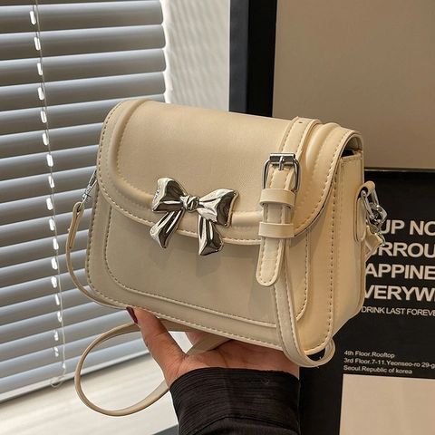 Bolso Bandolera de Cuero PU para Mujer Decoración de Lazo de Metal Bolso de Hombro Cuadrado Pequeño Bolso de Mano Casual Versátil para Mujer