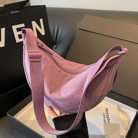 Borsa Hobo Mezzaluna Donna Grande Capacità Nylon Tessuto Tracolla Pieghettata Casual Minimalista Regolabile