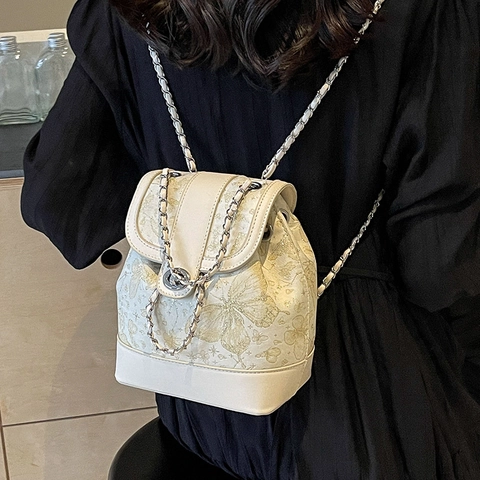 Damen Schmetterlingsmuster Mini Rucksack Leicht PU Leder Kette Trageriemen Drehverschluss Casual Reise Tagesrucksack Tasche