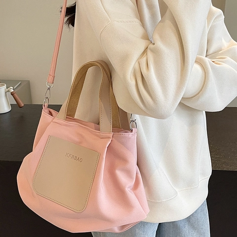 Borsa Tote Grande Capacità Tela Nylon Pieghettata Borsa A Tracolla Borsa A Mano Colore A Contrasto Tasca Applicata Donne