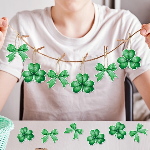 Decorazioni Appese Per Il Giorno Di San Patrizio Trifoglio Verde Fiocco Di Cartone Etichette Regalo Con Corda Di Iuta