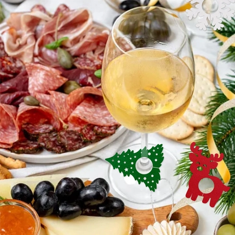 Marqueurs de Verres à Vin de Noël en Feutre Tissu Non Tissé Flocon de Neige Renne Bonhomme de Pain d'Épices pour Décoration Table Fête