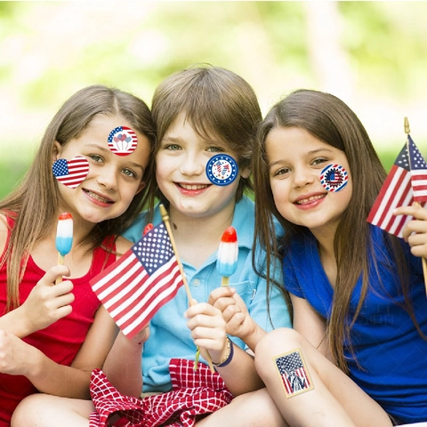 Adesivi Patriottici Del Giorno Dell'indipendenza USA 4 Luglio Etichette Decorative Per Regali Di Festa Decorazioni DIY