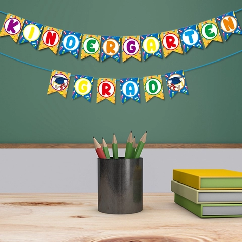 Decorazioni Banner E Spirali Per Diplomati Della Scuola Materna Cartone Colorato PVC Articoli Per Feste Prescolari