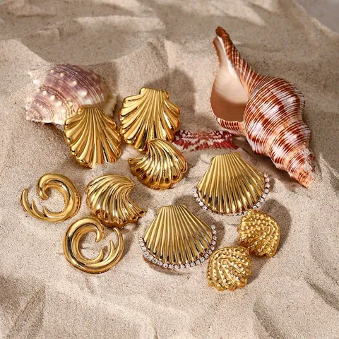 Stainless Steel Shell Stud Earrings For Women Golden Artificial Pearl Rhinestone Inlaid Beach Style Fashion Jewelry Gift