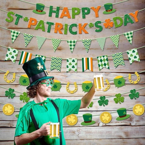 St Patrick's Day Banner Paper Shamrock Garland Gold Coin Horseshoe Green Hat Irish Festival Party Decorations