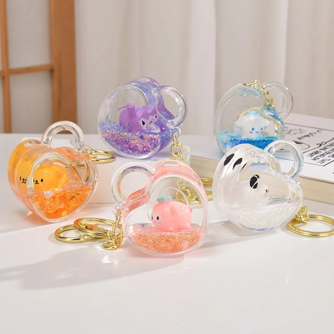 Portachiavi Di Sabbie Mobili In Acrilico A Forma Di Cuore Statuina Di Animali Cartoni Animati Liquido Glitter Ciondolo Per Borsa Simpatico Accessorio