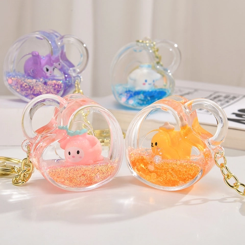 Portachiavi Di Sabbie Mobili In Acrilico A Forma Di Cuore Statuina Di Animali Cartoni Animati Liquido Glitter Ciondolo Per Borsa Simpatico Accessorio