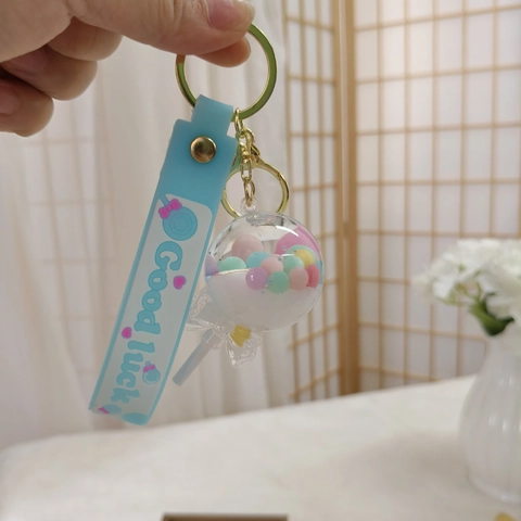 Creative Cartoon Quicksand Keychain Liquid Acrylic Bear Astronaut Starfish Keyring With Silicone Wristlet Strap For Bags