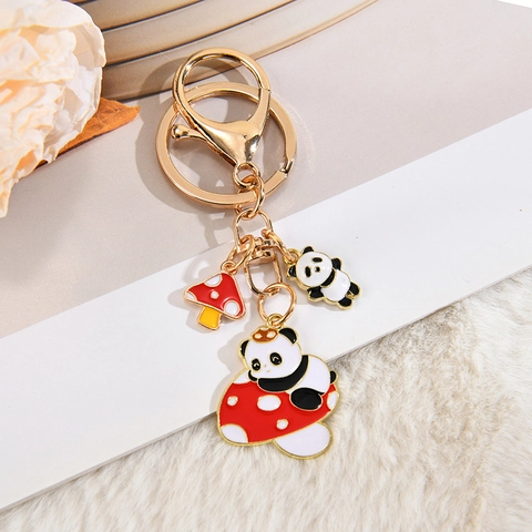 Porte-Clés Panda Dessin Animé Alliage Émail Huile Goutte Bambou Champignon Pendentif Sac Style Chinois Cadeau