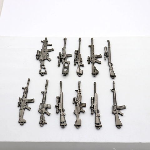 Miniature Weapon Gun Model Keychain Pendants Zinc Alloy Realistic Rifle Shape Bag Hanging Ornaments Military Style