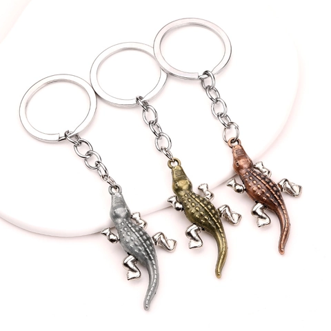 Crocodile Keychain Creative Realistic Animal Metal Zinc Alloy Backpack Pendant Vintage Car Keyring Gift Personality