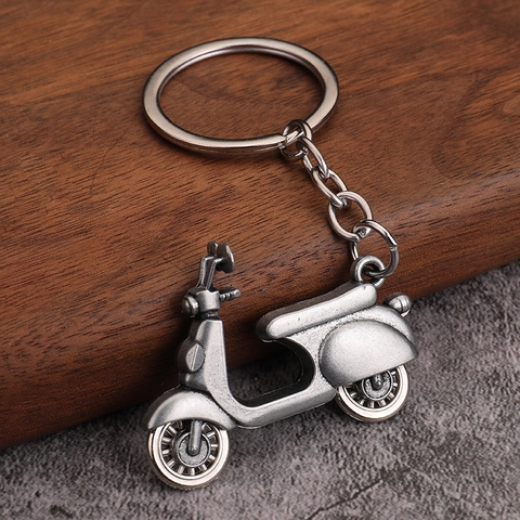 Vintage Scooter Keychain Metal Zinc Alloy Retro Motorcycle Pendant Key Ring Motorbike Lovers Gift Industrial Style