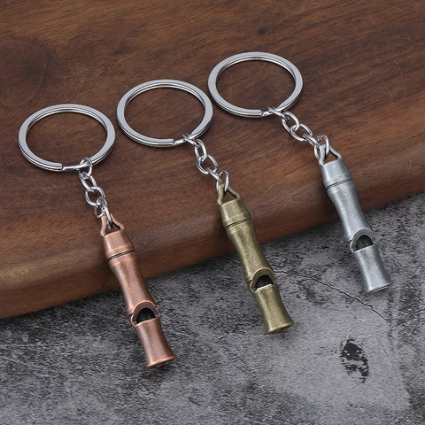 Bambus Knoten Pfeife Schlüsselanhänger Zinklegierung Hohe Dezibel Laut Notfall Überleben Tragbar Vintage Retro EDC