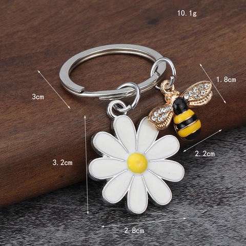 Daisy Bee Keychain Zinc Alloy Enamel Rhinestone Flower Insect Bag Charm Pendant Cute Fashion Accessory Women